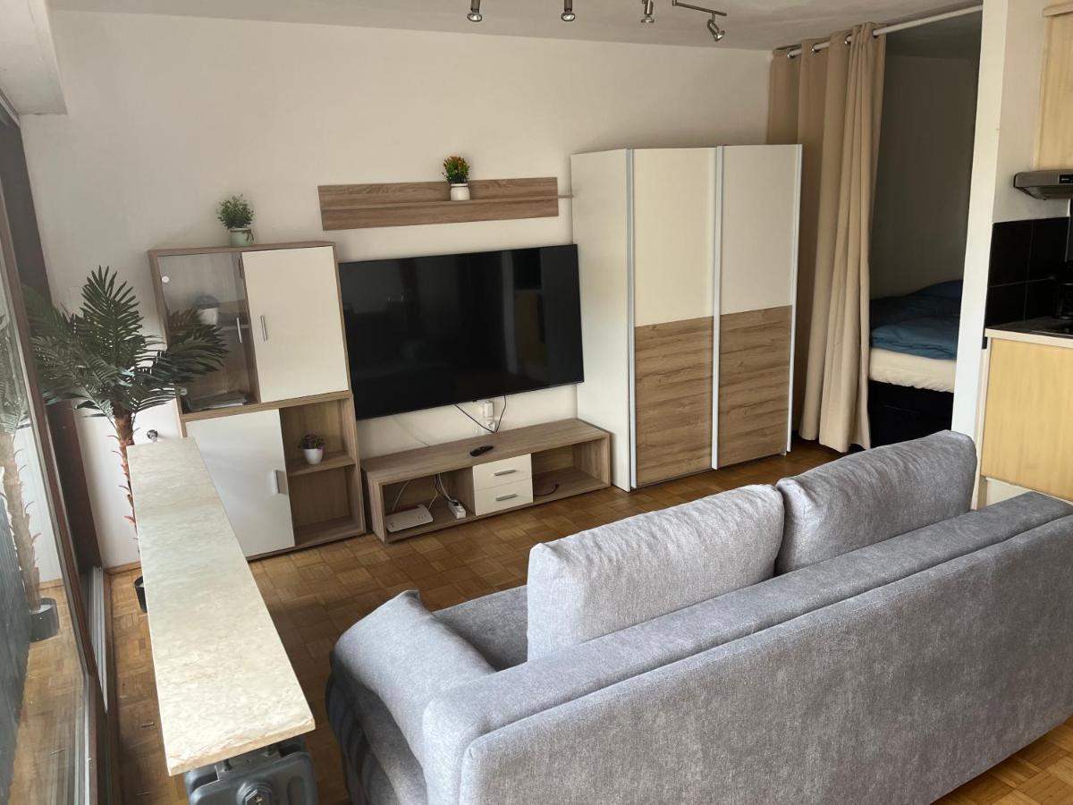 Apartment Naehe Hauptbahnhof Und Innenstadt Würzburg Dış mekan fotoğraf